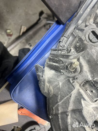 Фара левая рено каптюр