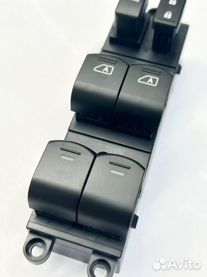 Блок управление стеклоподъемниками Nissan Murano