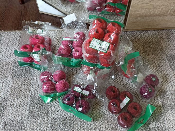 Нитки для вязания Ирис много