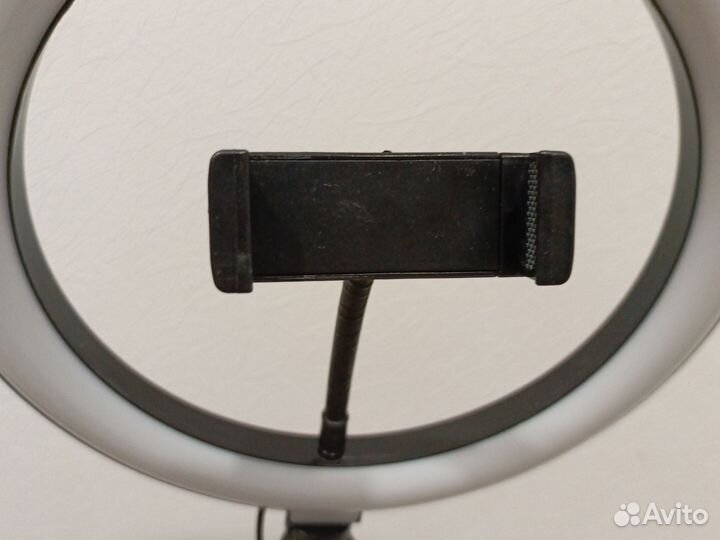 Кольцевая лампа диаметр кольца 26 см. Немного б/у