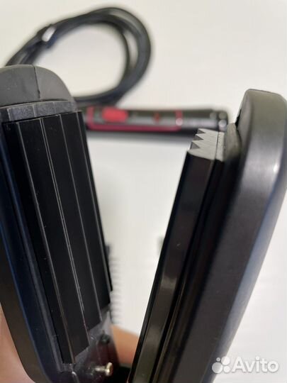 Мультистайлер: плойка, выпрямитель, гофре