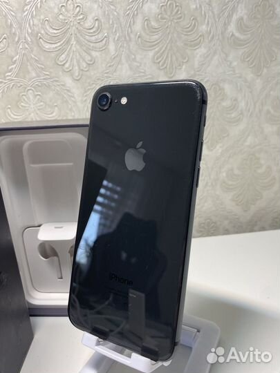 iPhone 8 64gb (отличный)