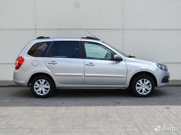 LADA Granta 1.6 МТ, 2021, 49 126 км