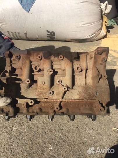 Блок цилиндров с поршнями Peugeot Boxer двс 2,2FWD