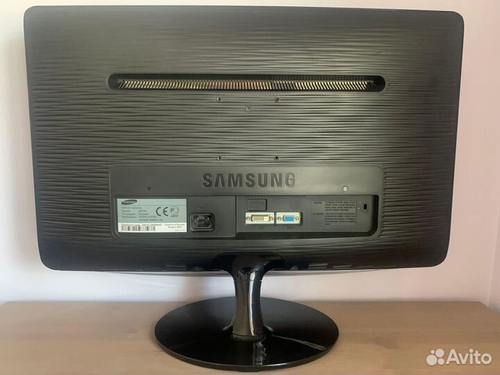 Монитор Samsung SyncMaster B2430