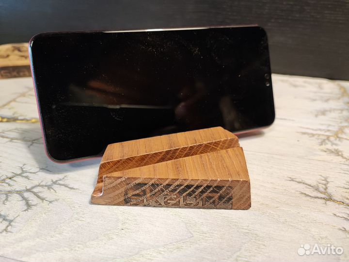 Подставка для смартфонов Skaun