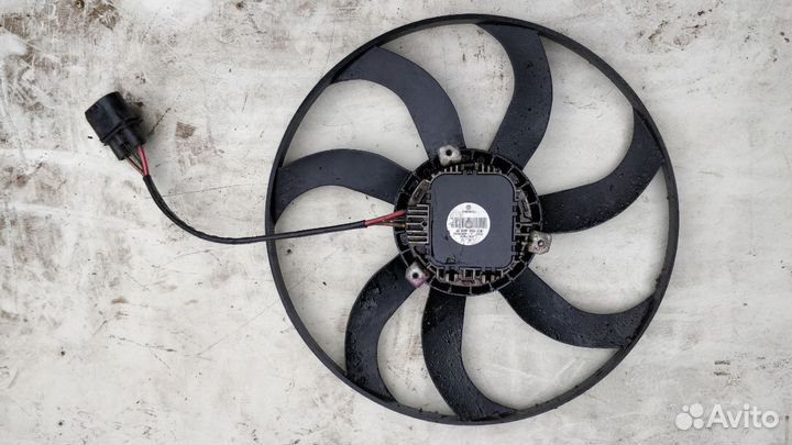 Вентилятор VW Golf V на запчасти