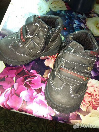 Ботиночки, новые 20 размер и зимние 29р. очень тёп
