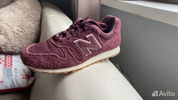 Кроссовки женские new balance 373 hairy suede