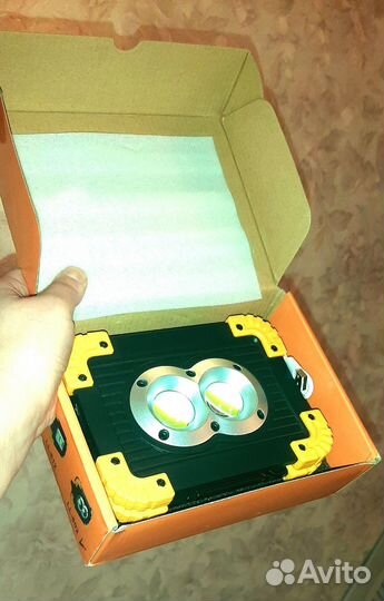 Прожектор павербанк светодиодный LL-802 20W