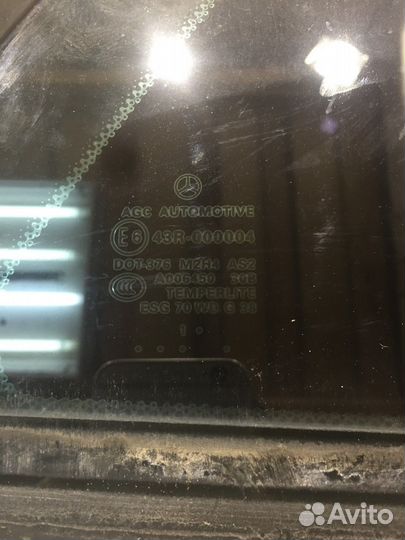 Глухое стекло (заднее, правое)