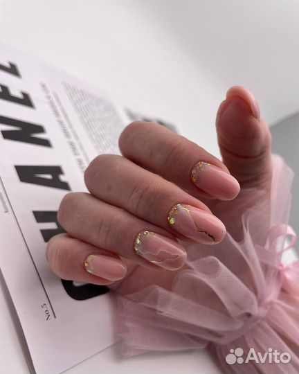 Мастер маникюра и педикюра