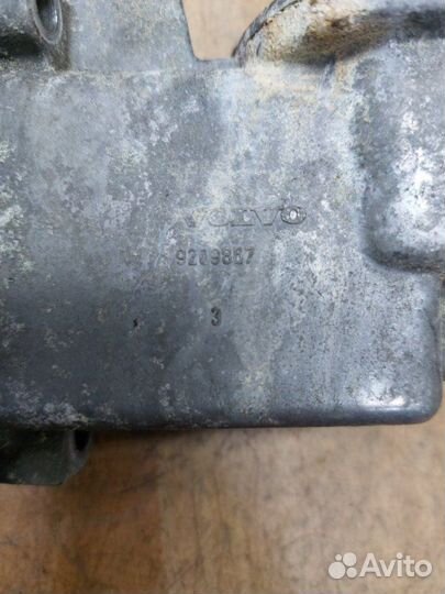 Термостат Volvo V70 B5254S 1999