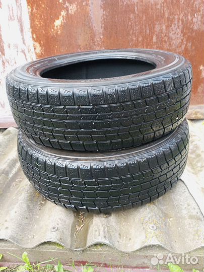 Dunlop Axiom Plus 215/60 R17