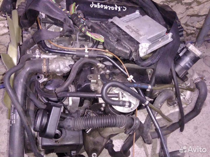 Двигатель на мерседес Вито дизель 2.4