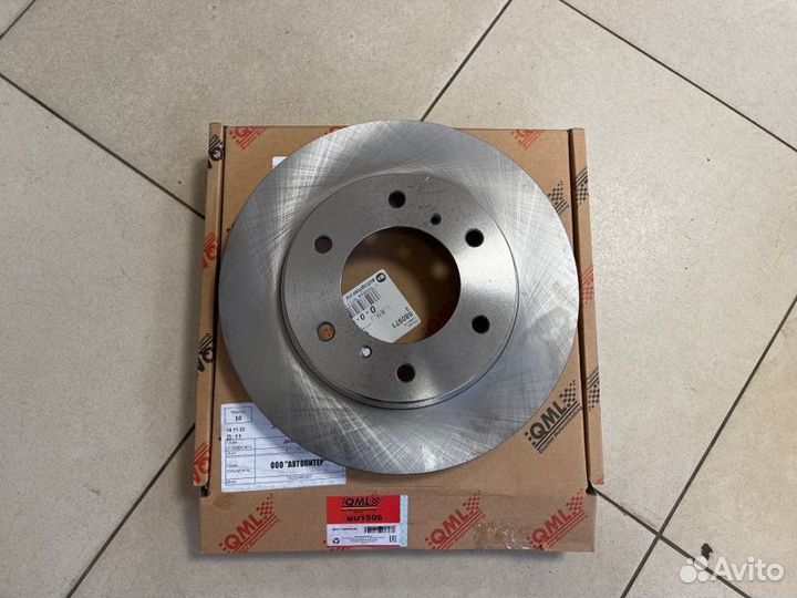 Тормозной диск передний Mitsubishi Pajero Sport 2