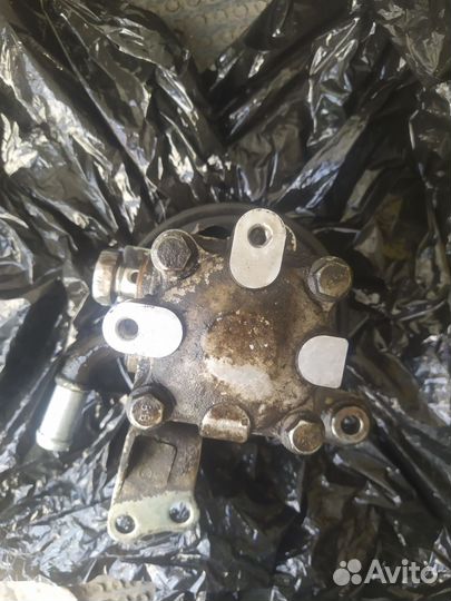 Насос гидроусилителя Nissan Teana j32