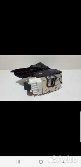 Замок двери задний левый на Mercedes мл164 GL 166