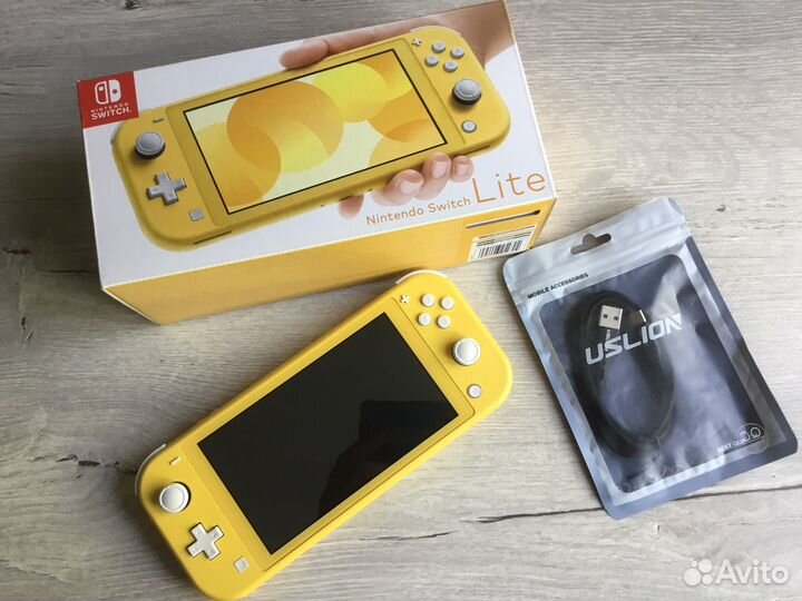 Nintendo Switch Lite 128 Гб чип yellow