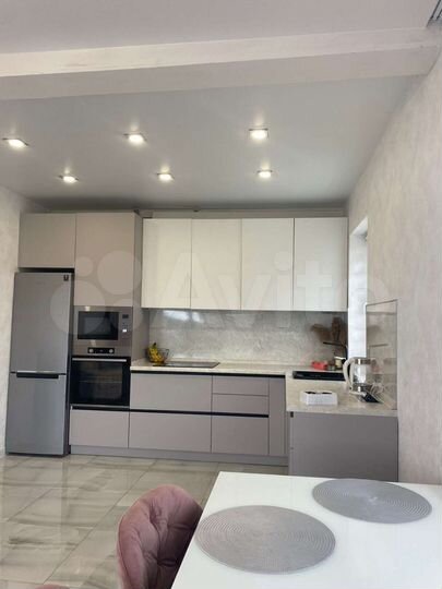 Дом 159 м² на участке 8 сот.