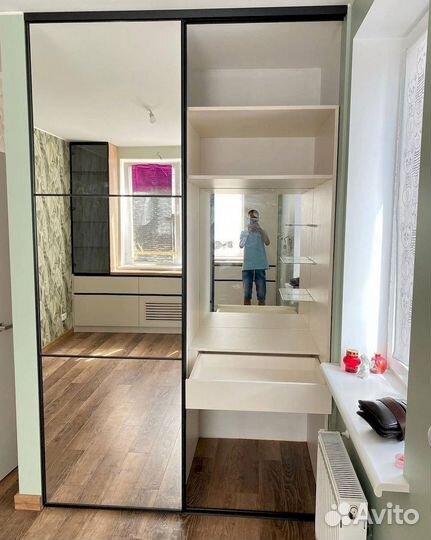 Шкаф стенка