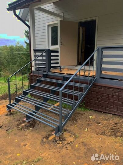 Лестница винтовая в дом