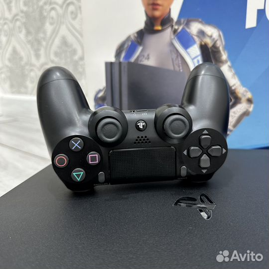 Sony PS4 Pro 1Tb Сосотяние новой / 3R