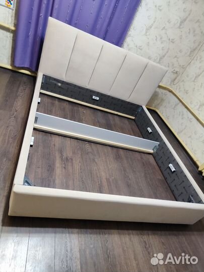 Кровать (213х193) + матрас (180х200) б/у