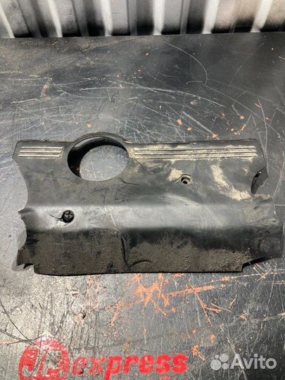 Декоративная крышка двигателя правая Audi A6 C5