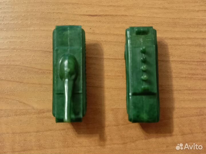 Машинка военная и танчик СССР
