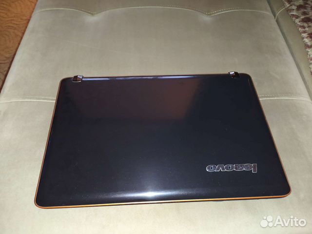 Lenovo y560