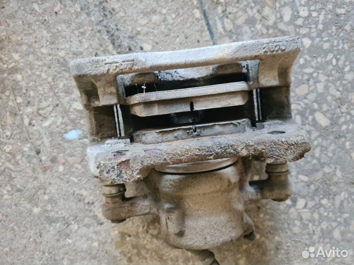 Суппорт тормозной левый LADA Largus K4M 2016