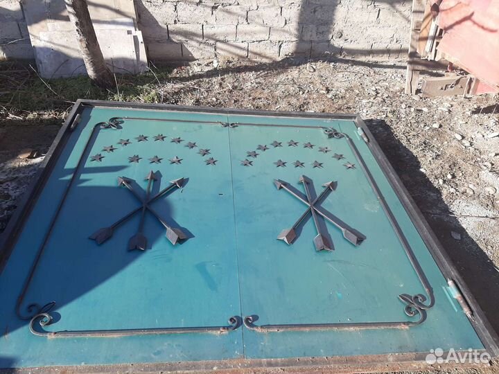 Ворота гаражные металлические