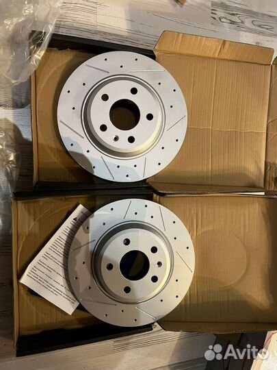 Тормозные диски зад audi a4b8 перфорация с слотами