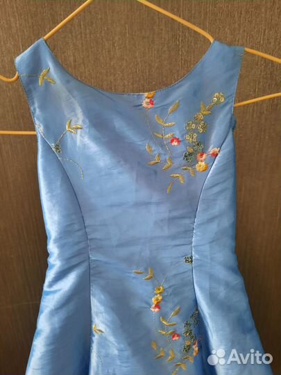 Платье на девочку 6-7 лет