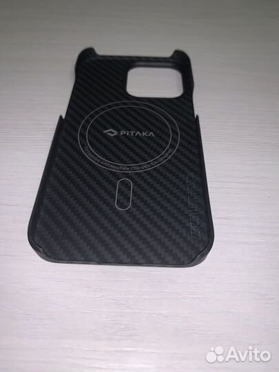 Чехол на iPhone 13 pro Карбон Pitaka оригинал