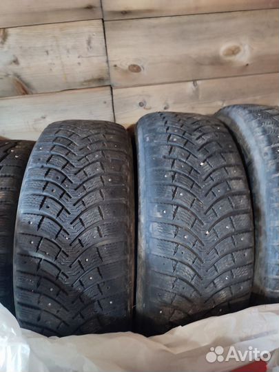 Michelin X-Ice North 215/65 R16