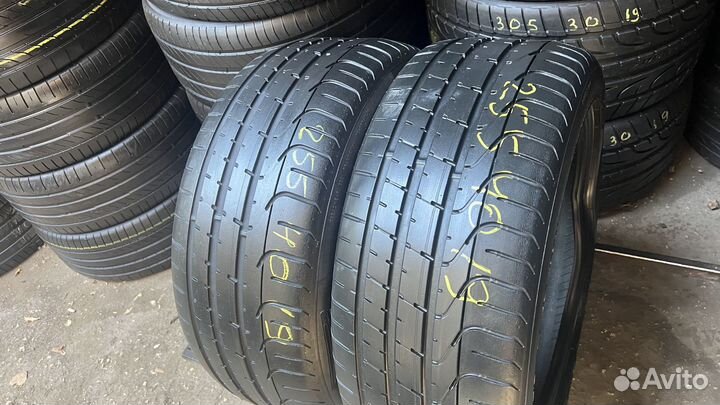 Pirelli P Zero 255/40 R19 100Y
