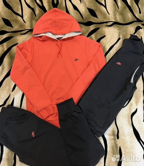 Спортивный костюм женский,размер S