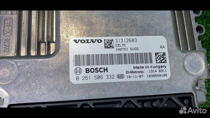 Блок управления двигателем Volvo V70 3 31312683,02