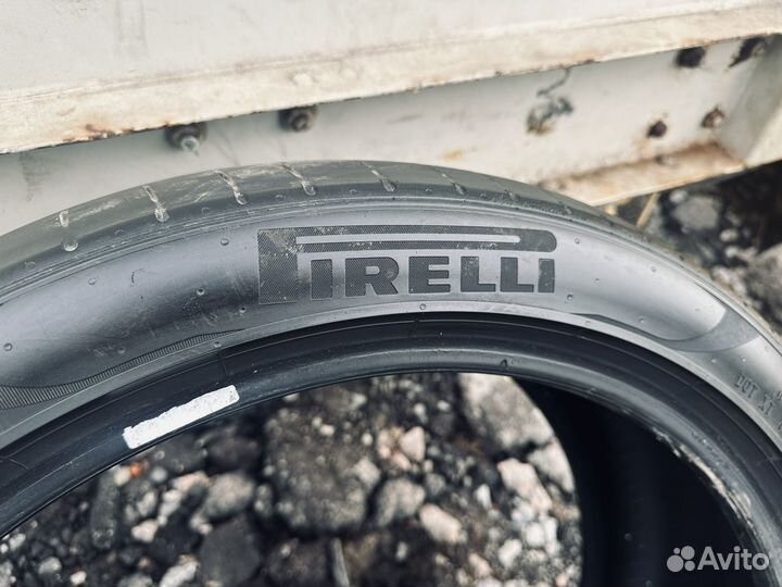 Pirelli P Zero 245/40 R20 и 275/35 R20 102Y