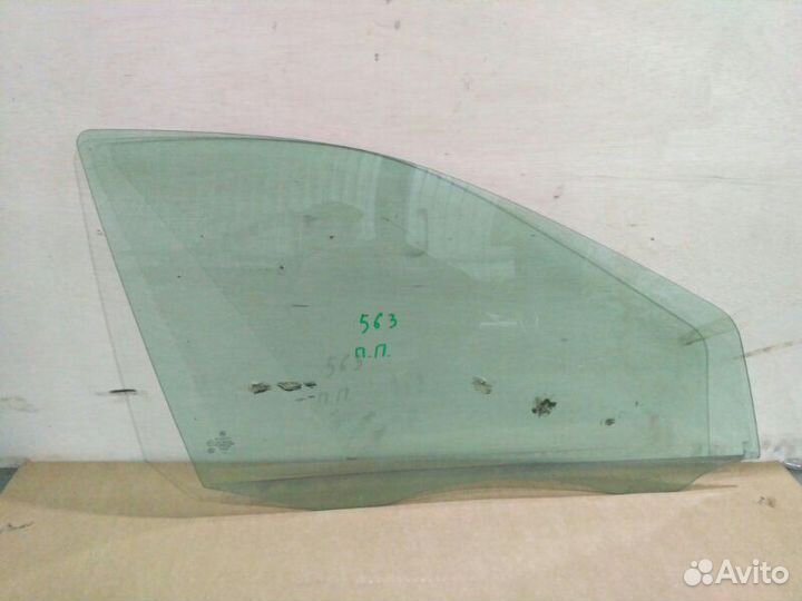 Стекло двери передней переднее правое