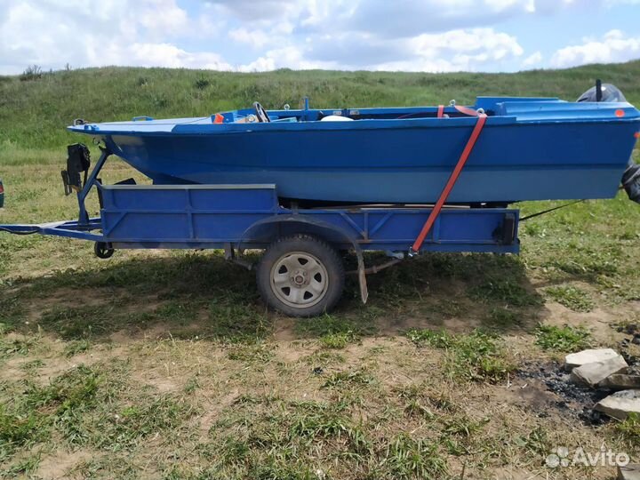 Лодка пластик