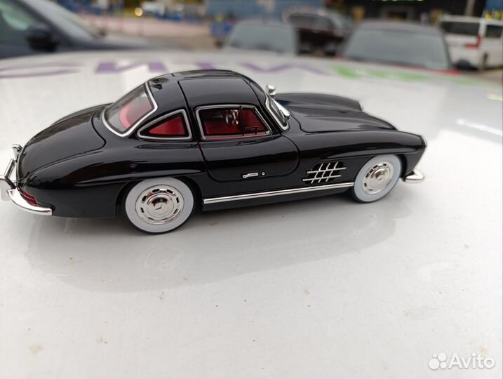 Коллекционный Ретро автомобиль Mercedes Benz 300SL