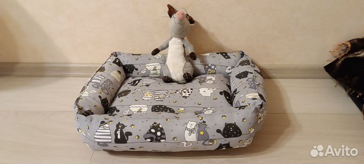 Лежанка для кошек