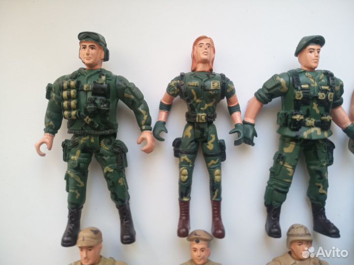 Игрушки солдатики
