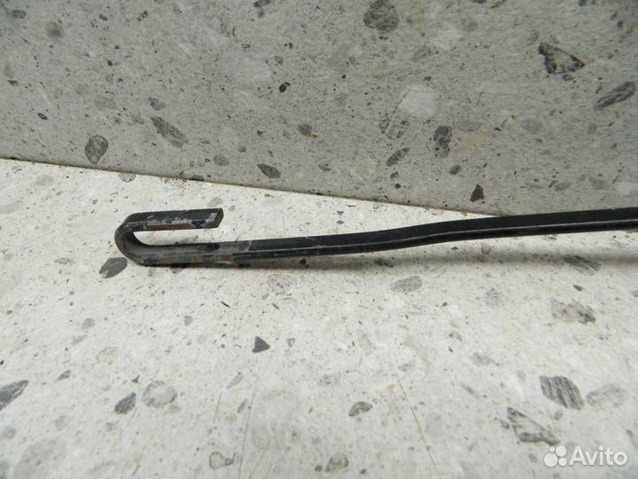 Поводок стеклоочистителя передний левый BMW 7-Seri