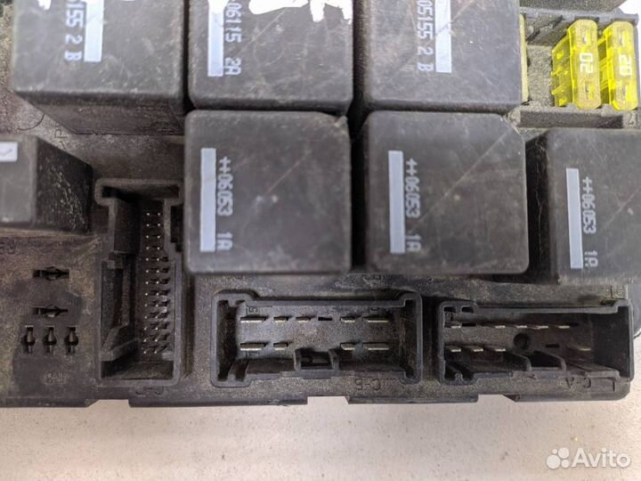 Блок предохранителей Land Rover Range Rover 3 LM 2