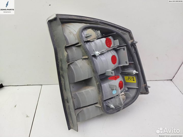 Фонарь задний левый 13131001 на Opel Vectra C