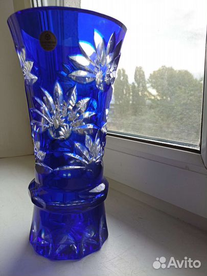 Хрустальная ваза